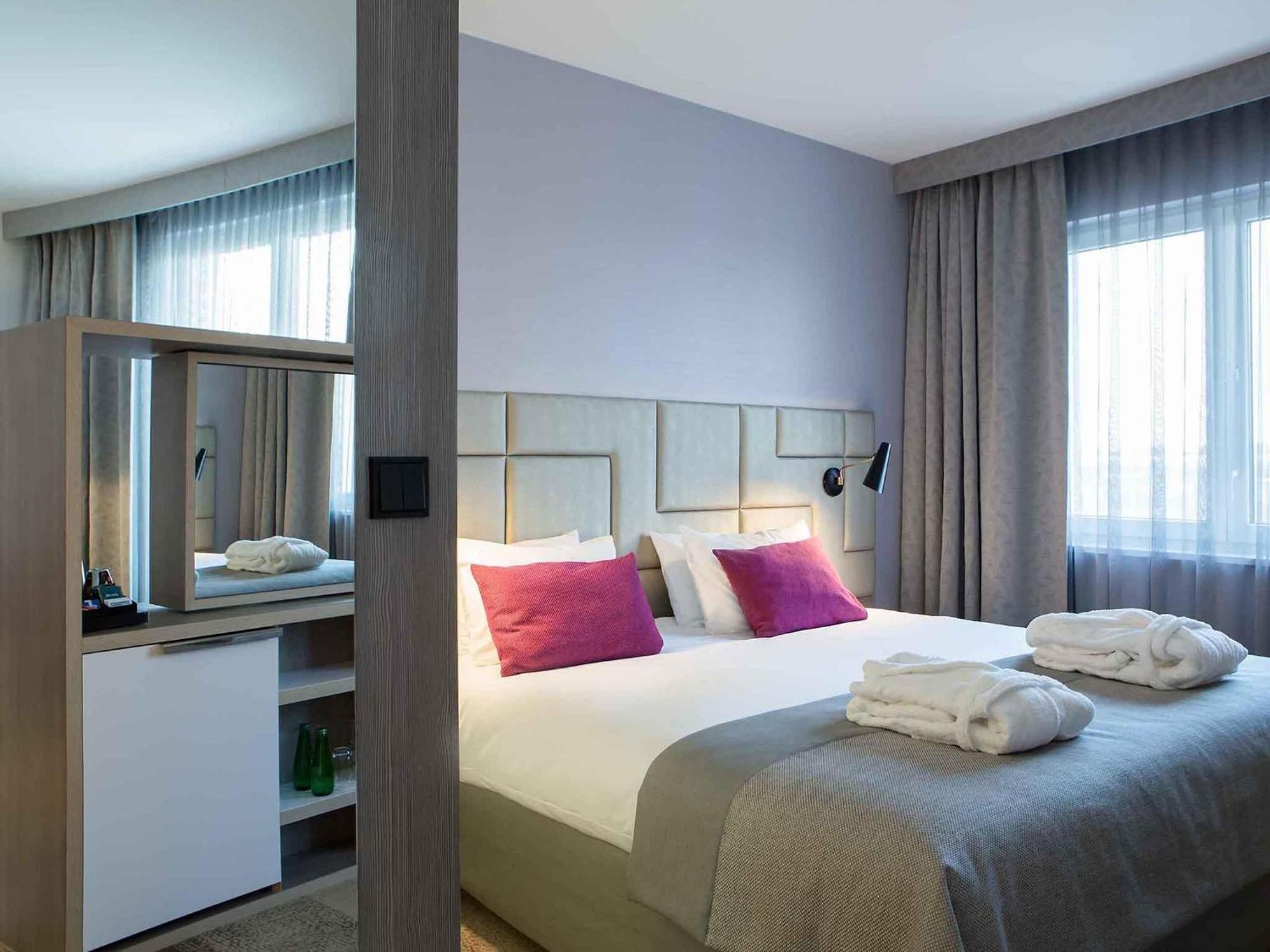 Junior Suite One Double Bed Sofa